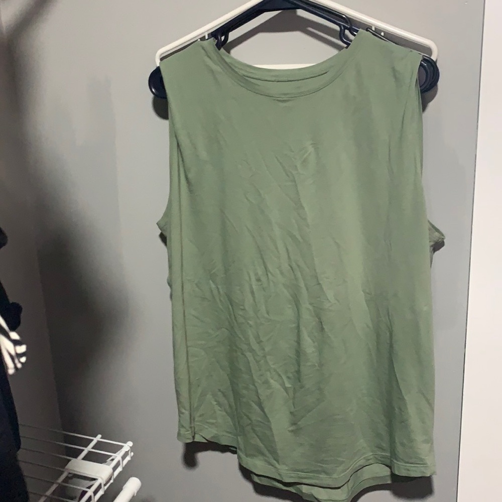 Lululemon Tank